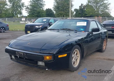 1985 Porsche 944 из США, поврежденный, VIN WP0AA0945FN451668